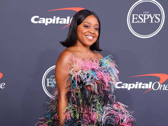 "Abbott Elementary" creator Quinta Brunson stunned in a feather-covered minidress.