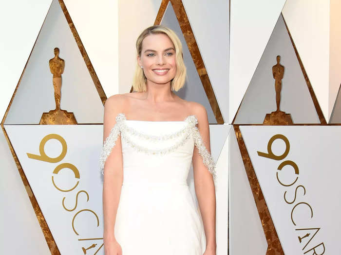 At the 2018 Annual Academy Awards, Robbie walked the red carpet in a white gown that channeled old Hollywood glamour.