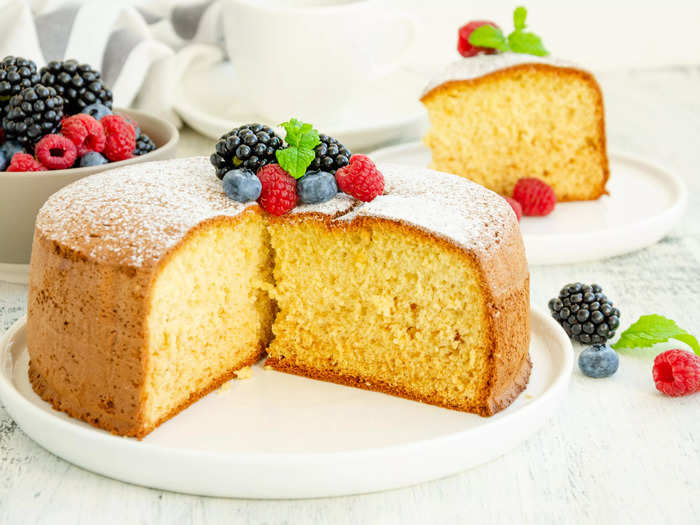 The only British alternative I could compare it to is a Victoria sponge, a sponge cake with a cream and jam filling. Most of these cakes are freshly made at bakeries and cafes in the UK, so the ingredients are better quality than those in Twinkies.