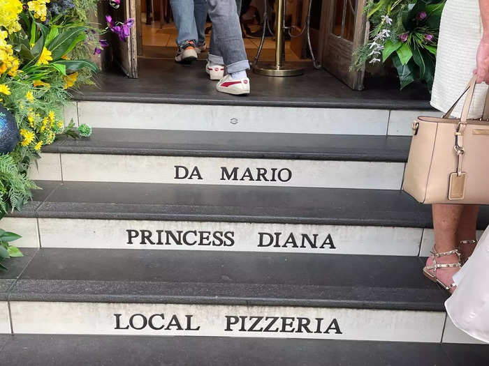 I visited Da Mario during a recent London trip, and was instantly greeted by steps that paid tribute to Princess Diana.