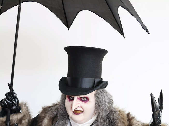 This Penguin cosplay looks like a spitting image of Danny DeVito in "Batman Returns."