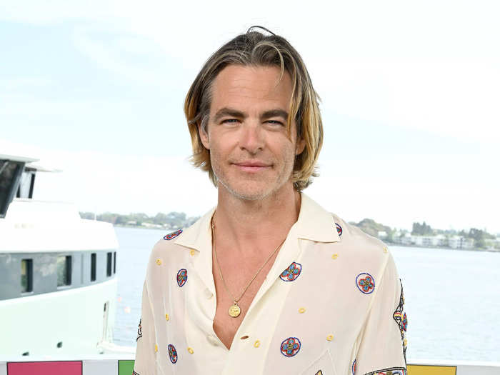 Chris Pine embodied the bohemian aesthetic with his breezy shirt and simple dark-wash jeans.