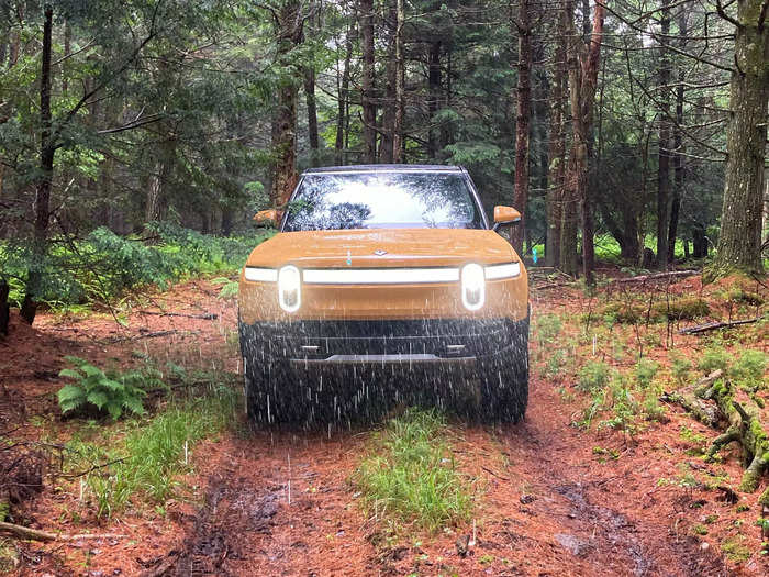 It has a significantly shorter wheelbase (the distance between the wheels). Rivian says that makes the R1S marginally better off-road.