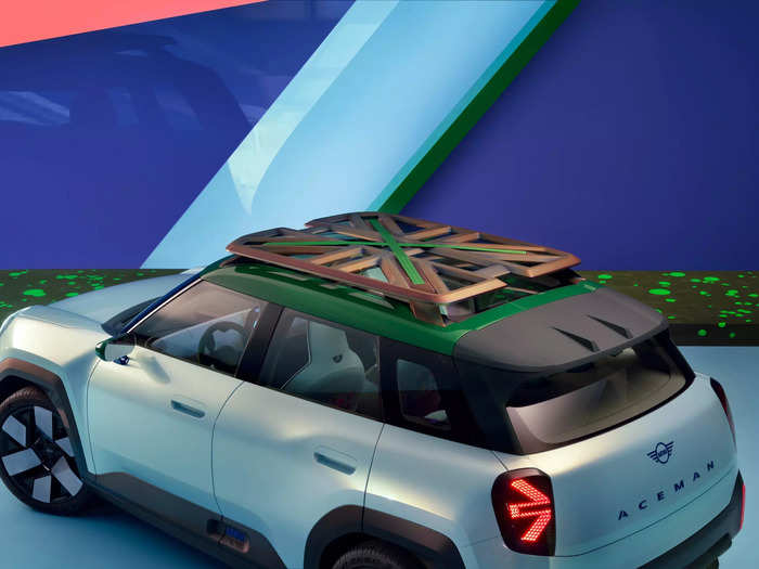 The roof rack, for example, takes the form of a Union Jack.