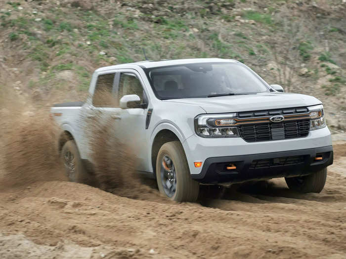 … and orange accents on the grille and tow hooks.