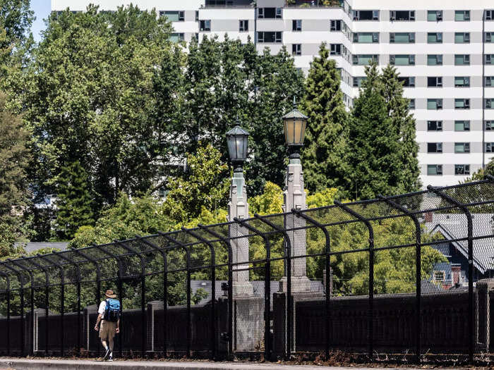 Walk (or bike) the historical Vista Bridge.