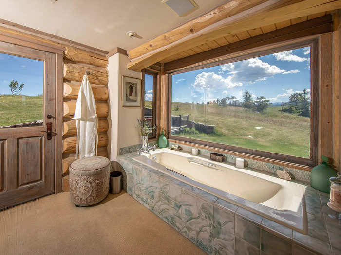 Even the bathtub has expansive views of the outdoors.