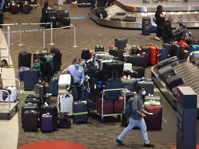 An Air Canada ramp worker who loads luggage on and off planes at the Toronto Pearson International Airport told Insider that "everybody