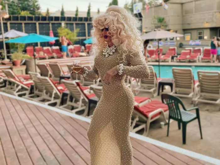 During my weekend visit, a brunch drag show took place at the hotel