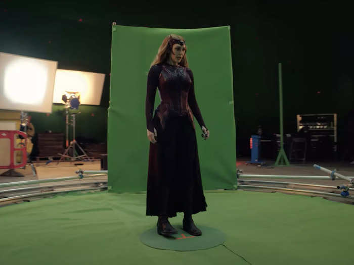 Olsen was actually surrounded by green screens, getting moved around on a giant platform.