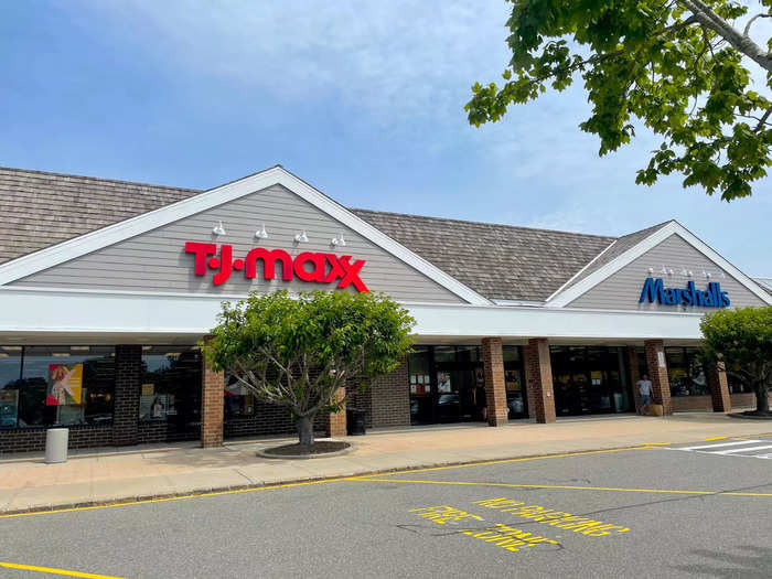 On a recent trip out east, I decided to stop in to see what all the hype was about. From the outside, it looked like any other TJ Maxx.