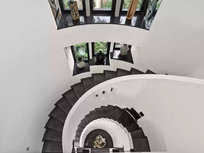 Darvish designed the semi-spiral staircase to resemble a Nautilus shell when viewed from above.