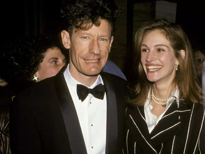 Julia Roberts and Grammy-winning country singer Lyle Lovett made their relationship official by tying the knot in 1993, after dating for less than a month.