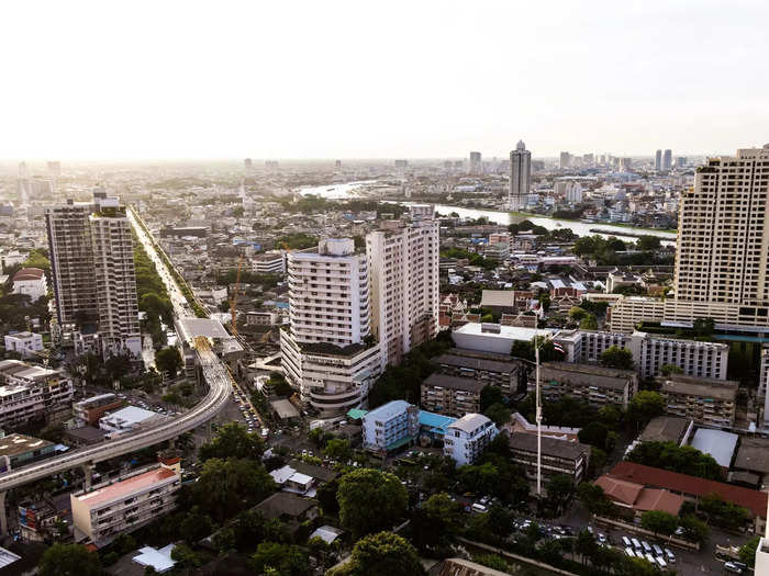 Bangkok is a food paradise — the capital city of Thailand is home to over 320,000 restaurants.