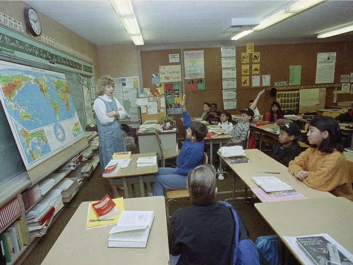 1991: Students discussed current events such as the US war efforts in the Persian Gulf.