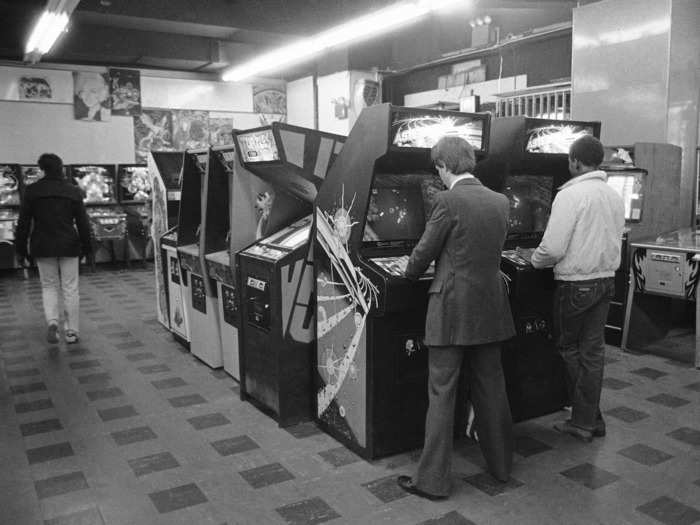 1982: San Jose High School turned a classroom into an arcade as a fundraiser.