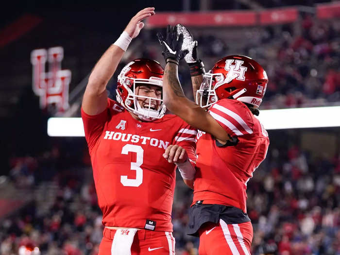 25. Houston Cougars