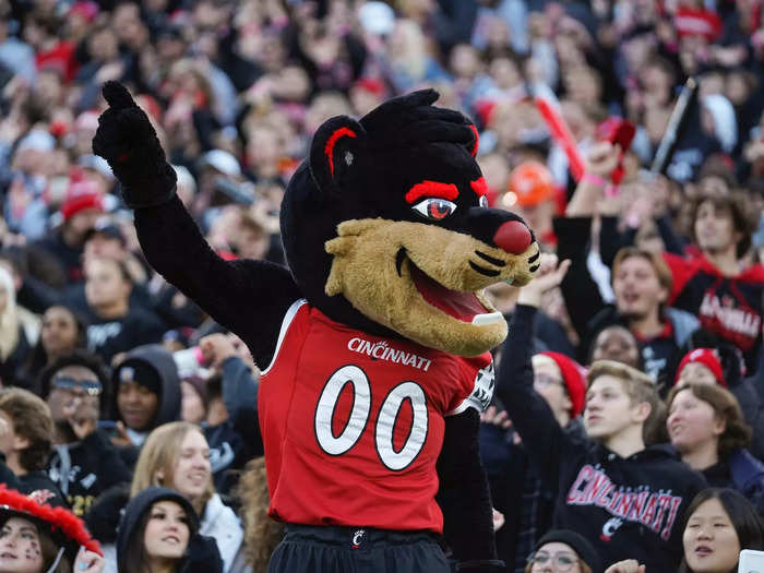 19. Cincinnati Bearcats