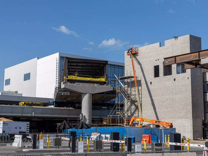 According to Los Angeles Mayor Eric Garcetti, this passenger train is a "piece of the puzzle that will curb the congestion that has been plaguing our airport for decades."