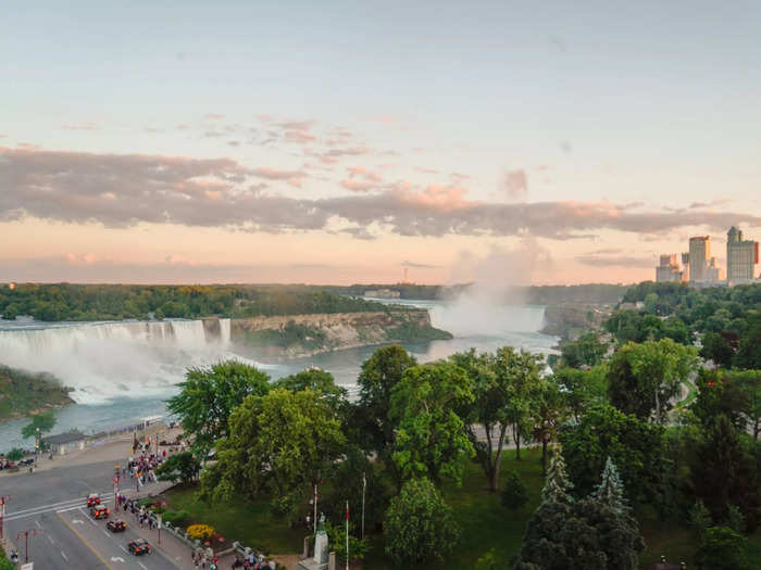 According to The Points Guy, Niagara Falls tends to be less busy in early spring and late fall. I would love to go back to Niagara Falls when it