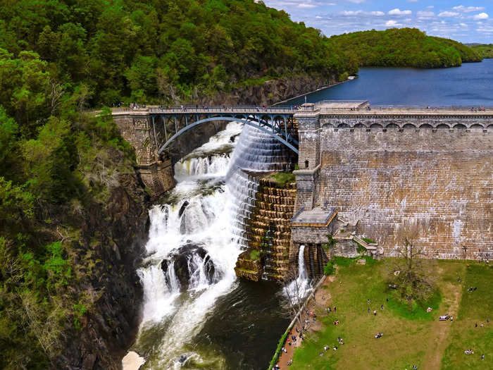 Our favorite picnic spot with a view is at the historic New Croton Dam.