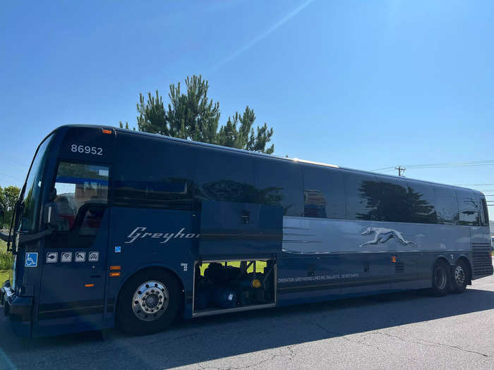 I rode a Greyhound bus four times in three months between New York City and Montréal this year. I think it was the best way to avoid possible airline cancellations, delays, and lost luggage.
