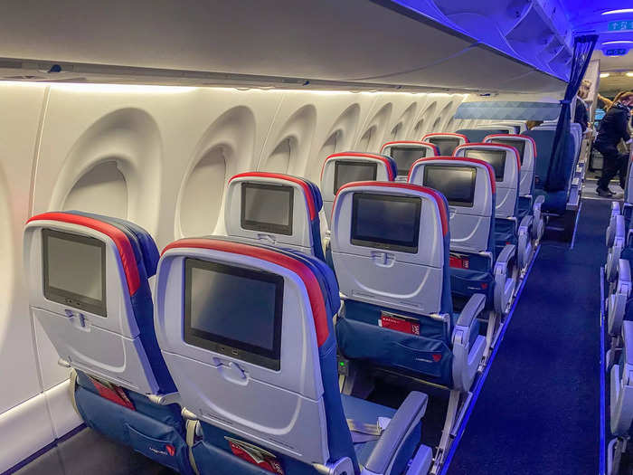 With the new batch of orders, more Delta customers will find themselves on A220-300 jets, which are scheduled for delivery starting in 2026. Here