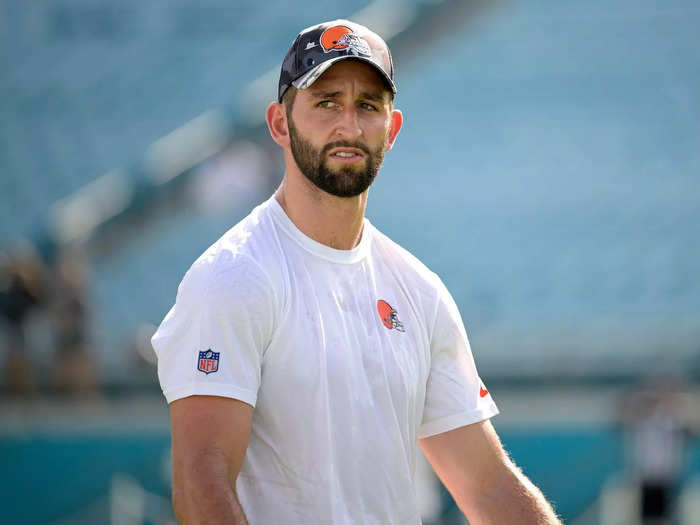 After an unsuccessful rookie season, Rosen has bounced around the league, playing for the Dolphins and Falcons. He is currently on the Browns.