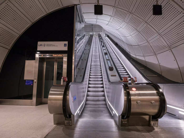 The four horizontal elevators are at Farringdon and Liverpool Street stations. Both have platforms below existing buildings meaning it was difficult to install vertical shafts, Martin Rowark, Crossrail