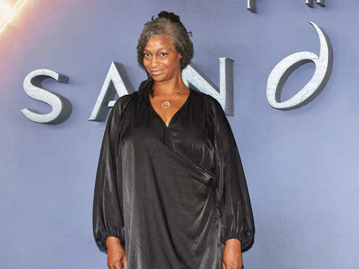 James-Young wore a loose-fitting grey dress to "The Sandman" premiere.