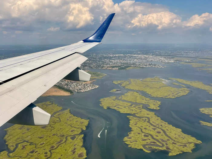 There was minimal turbulence. Overall, it was an incredibly smooth and relaxing ride.