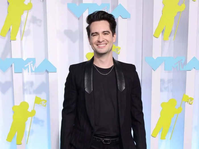 Brendon Urie arrived in an all-black look that was too understated for the "Viva Las Vengeance" singer.