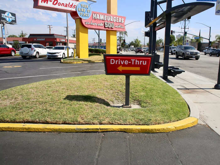 As a fast food reporter and enthusiast, I had to stop by on a recent trip to the West coast.