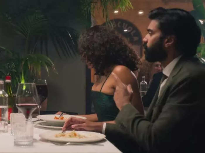 The two couples have an uncomfortable dinner that Julie gets extremely drunk at.
