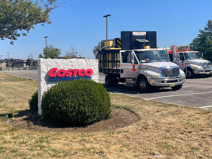 I visited one of the 23 elusive Costco Business Centers in the US and was confronted with a shopping experience that felt wildly different from a traditional Costco.