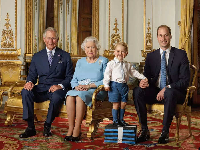 2016: The royal family participated in a Royal Mail photo shoot for a stamp sheet in celebration of Her Majesty