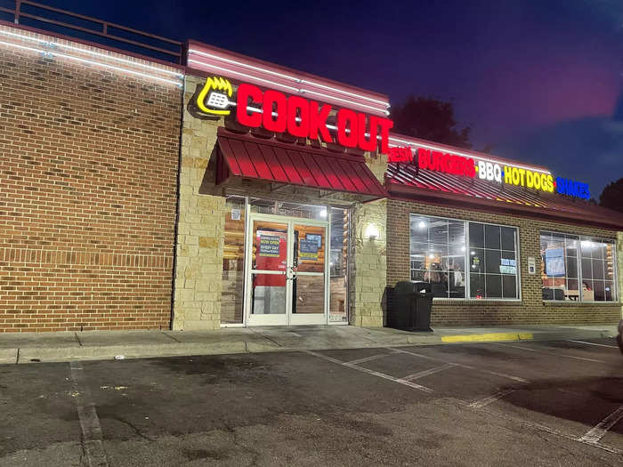 I first discovered Cook Out when I was attending college in North Carolina, so visiting one gives me a bit of nostalgia whenever I go back.