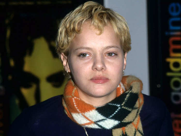 DiCaprio dated actress Bijou Phillips in 1998.