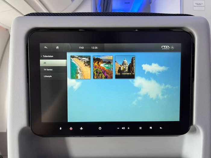 …and seatback screens.