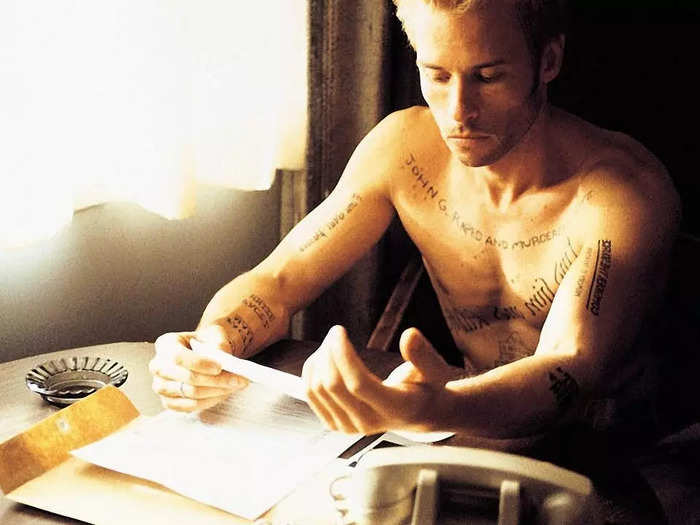 "Memento" (2000) is a thriller told in reverse.