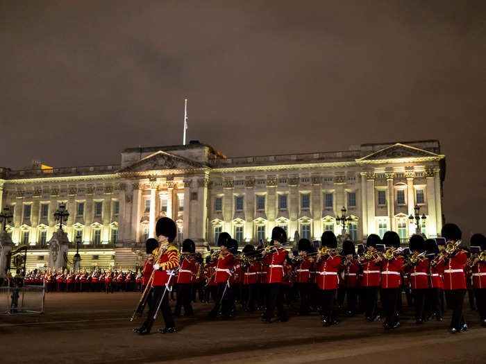 Several streets were closed to the public while soldiers marched in full uniform to funeral marches by classical composers such as Mendelssohn, Beethoven, and Chopin, The Guardian reports.