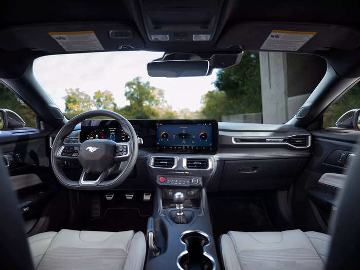 As an option, buyers can get a 13.2-inch main touchscreen that