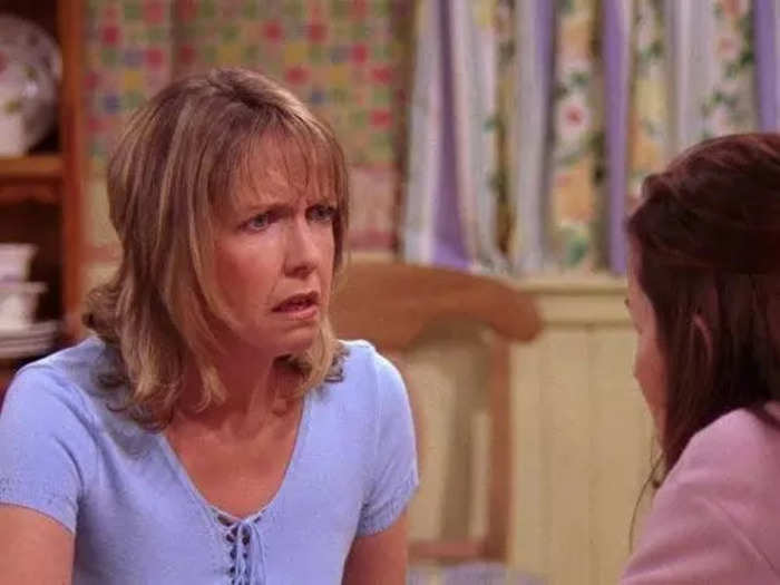 Amy MacDougall, played by Monica Horan, was the overly sensitive on-again/off-again girlfriend-turned-wife of Robert.