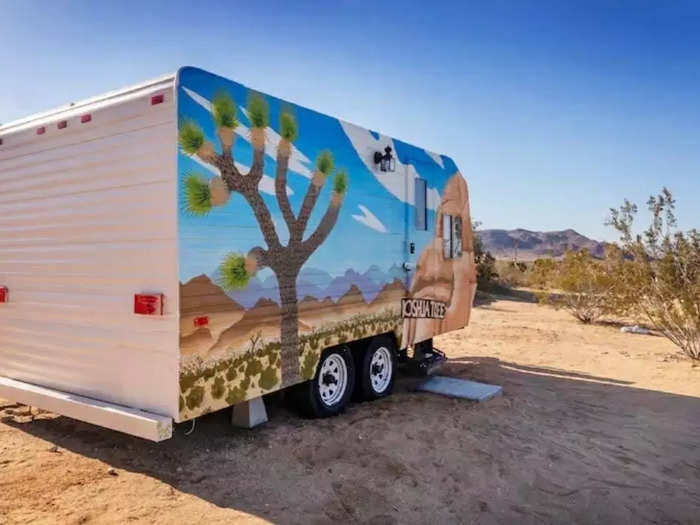 This trailer depicts the famous Joshua Tree, which the city is named after.