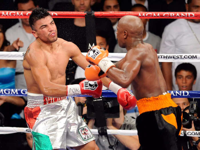 Floyd Mayweather v Victor Ortiz — 1.25 million PPV buys