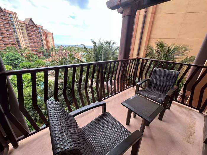 Out on the balcony, I was surprised and somewhat disappointed by my ocean view. While I could see it in the distance, I thought it would be closer to my room. My view mostly faced the hotel pools.