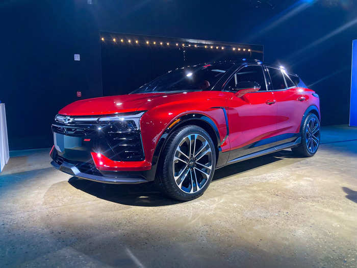 In person, the Blazer EV SS looks exceedingly long and low. It