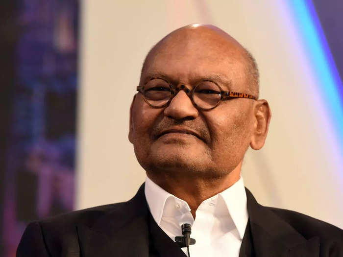 Anil Agarwal and family