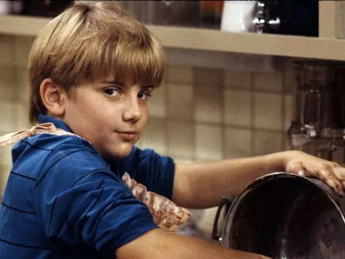 Jeremy Miller portrayed the youngest Seaver son, Ben. He was your typical annoying little brother.