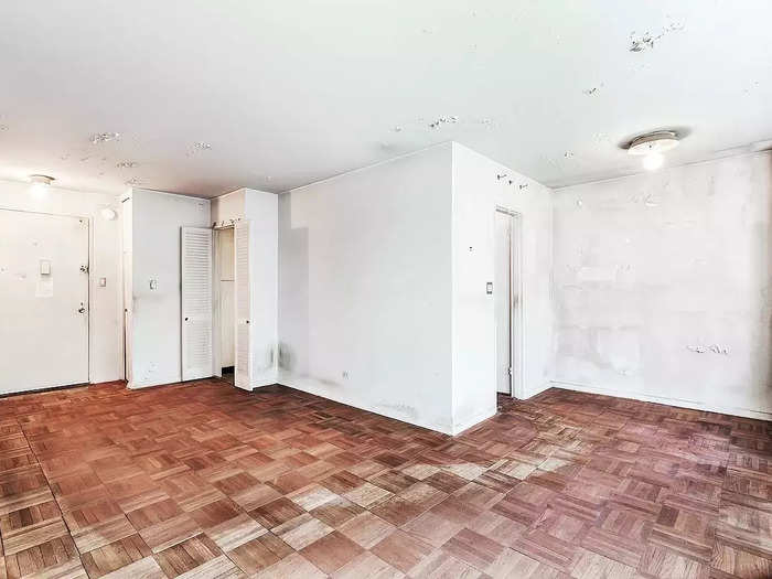 500 square feet in Manhattan: $400,000